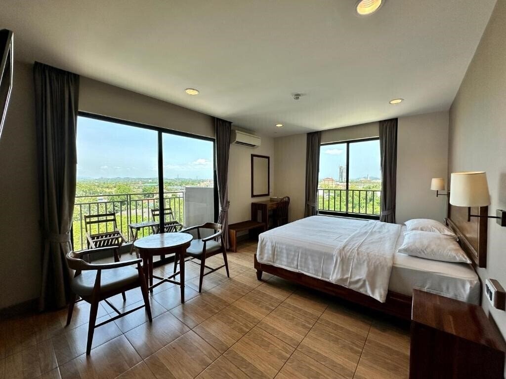 Отель Mangrove Hotel Pattaya (The) 3*