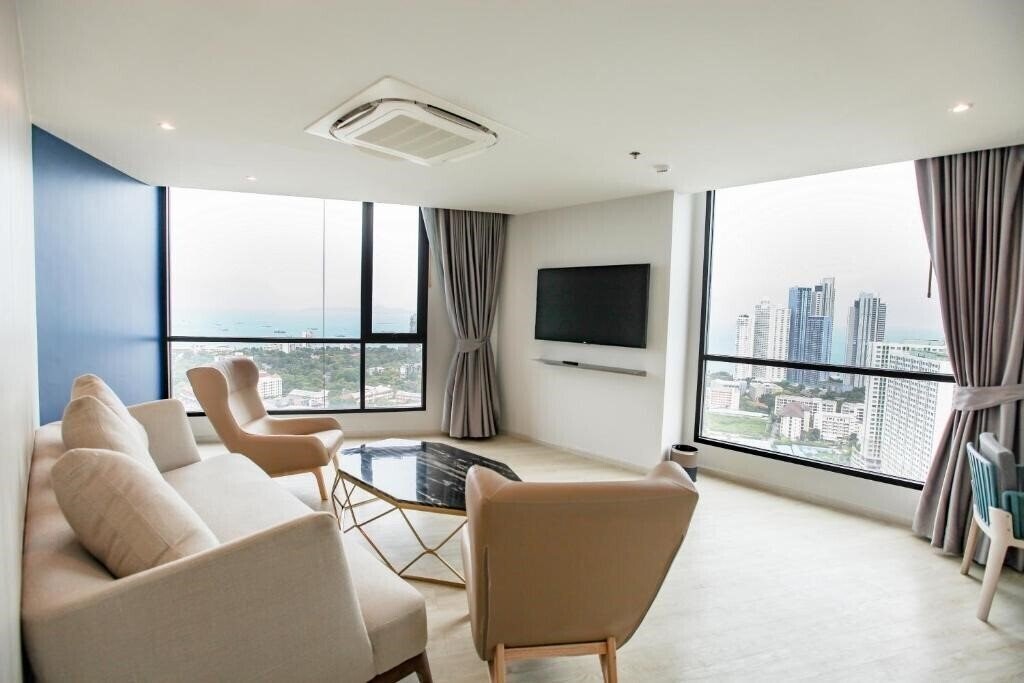 Brighton Grand Pattaya Hotel 5* суреті