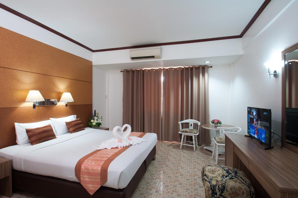 Beverly Plaza 3* суреті