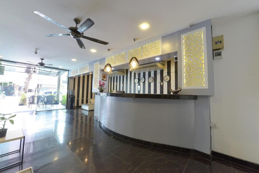 Chaplin Inn 2* қонақ үйі