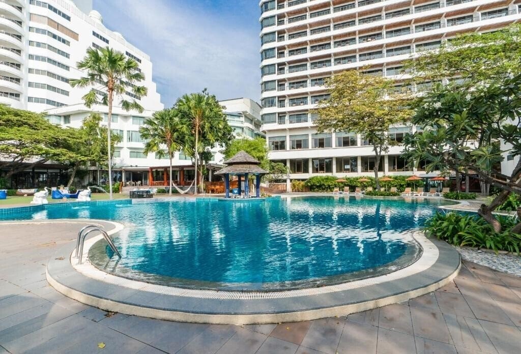 Cosy Beach Hotel Ocean Wing 4* қонақ үйі