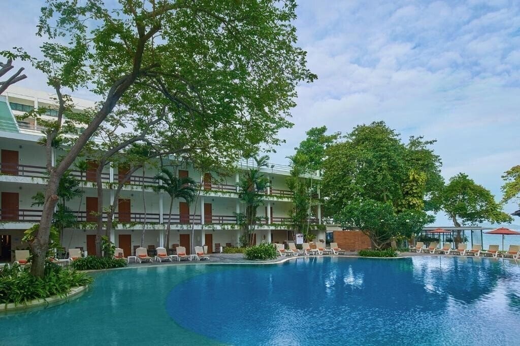 Cosy Beach Hotel Ocean Wing 4* суреті