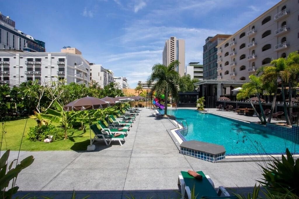 Отель Sabai Inn 3*