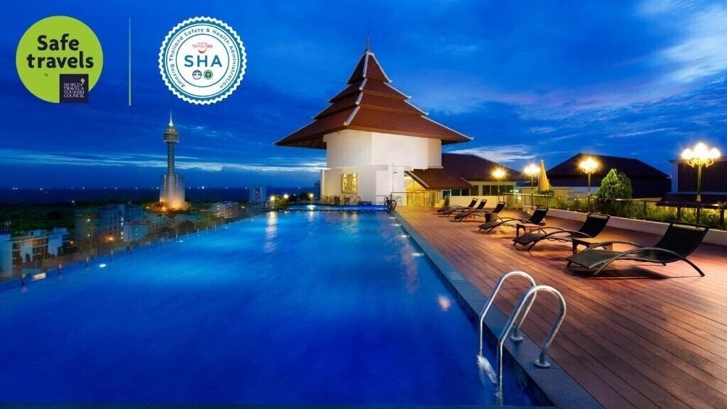 Отель Aiyara Grand Hotel 4*
