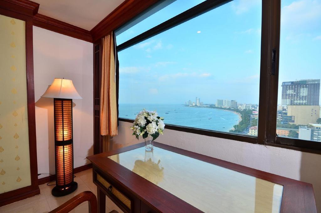 Pattaya Centre Hotel 3* суреті