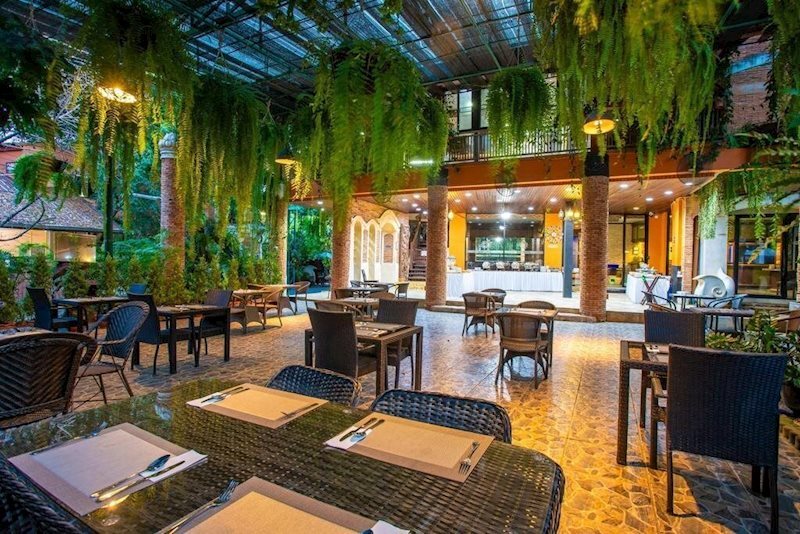 Floral Hotel Dolphin Circle Pattaya 4* суреті