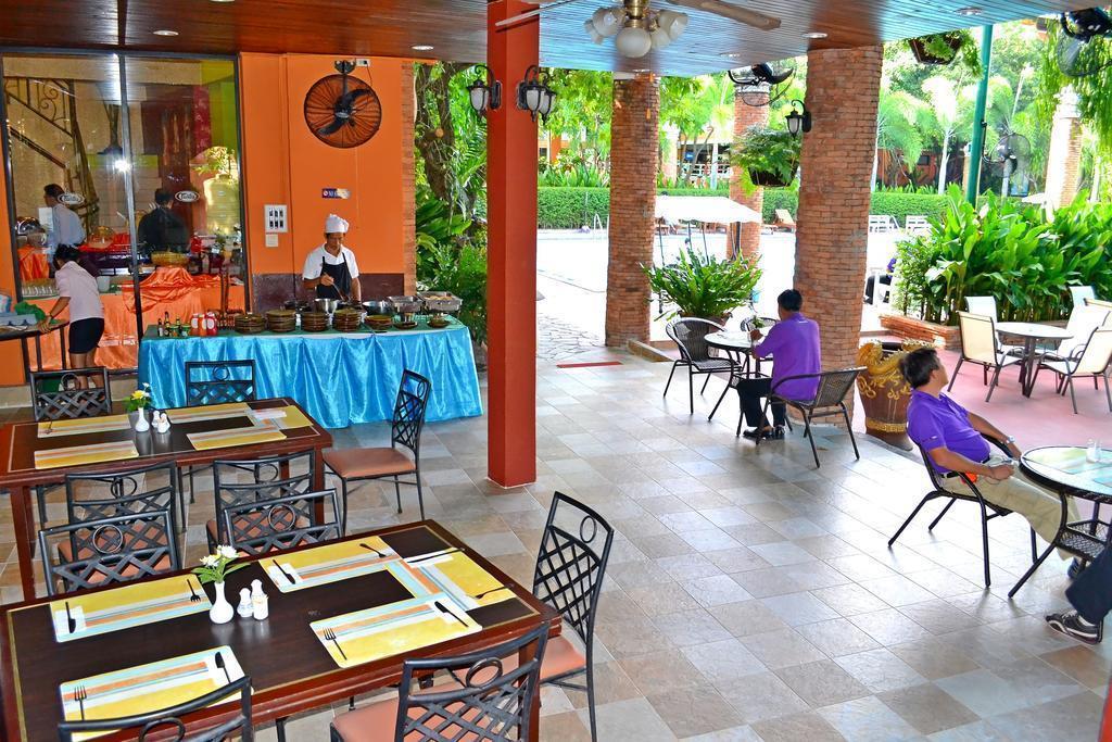 Изображение Fairtex Pattaya Sport Wing 3*