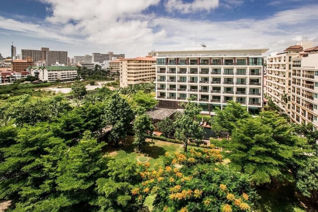 Fifth Jomtien The Residence 4* суреті