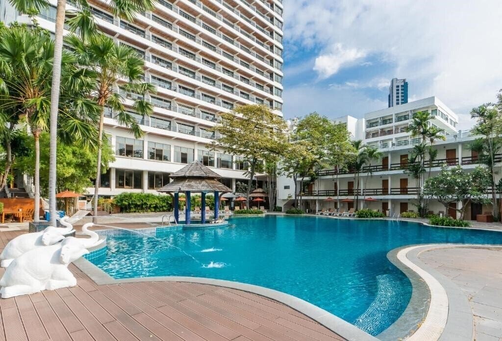 Отель Cosy Beach Hotel 3*