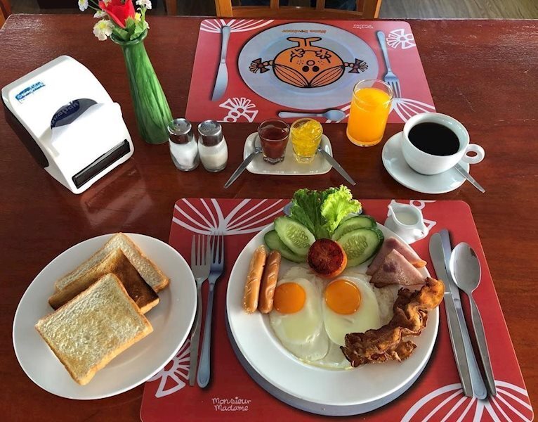 Oakwood Hotel Journeyhub Pattaya 4* суреті