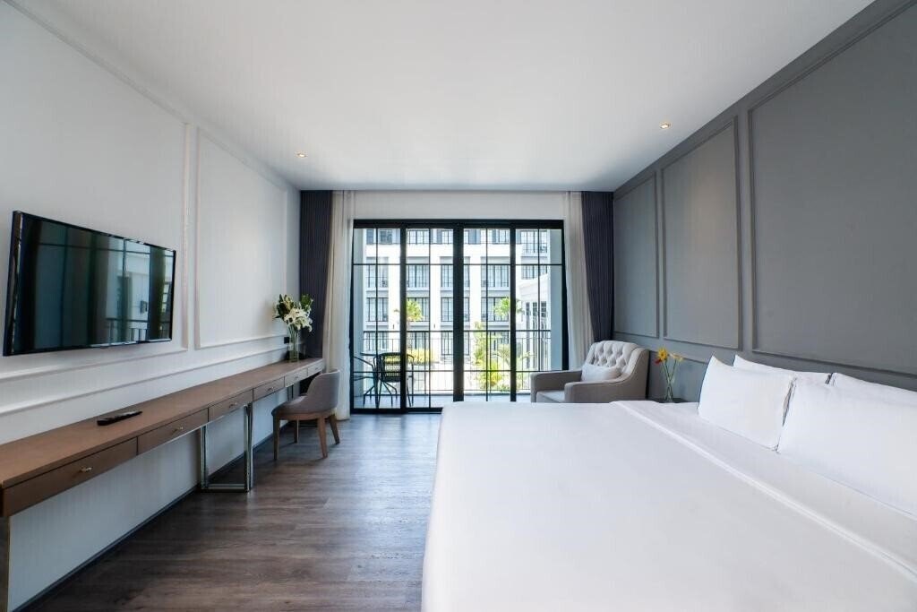 Фотография One Patio Hotel Pattaya 4*