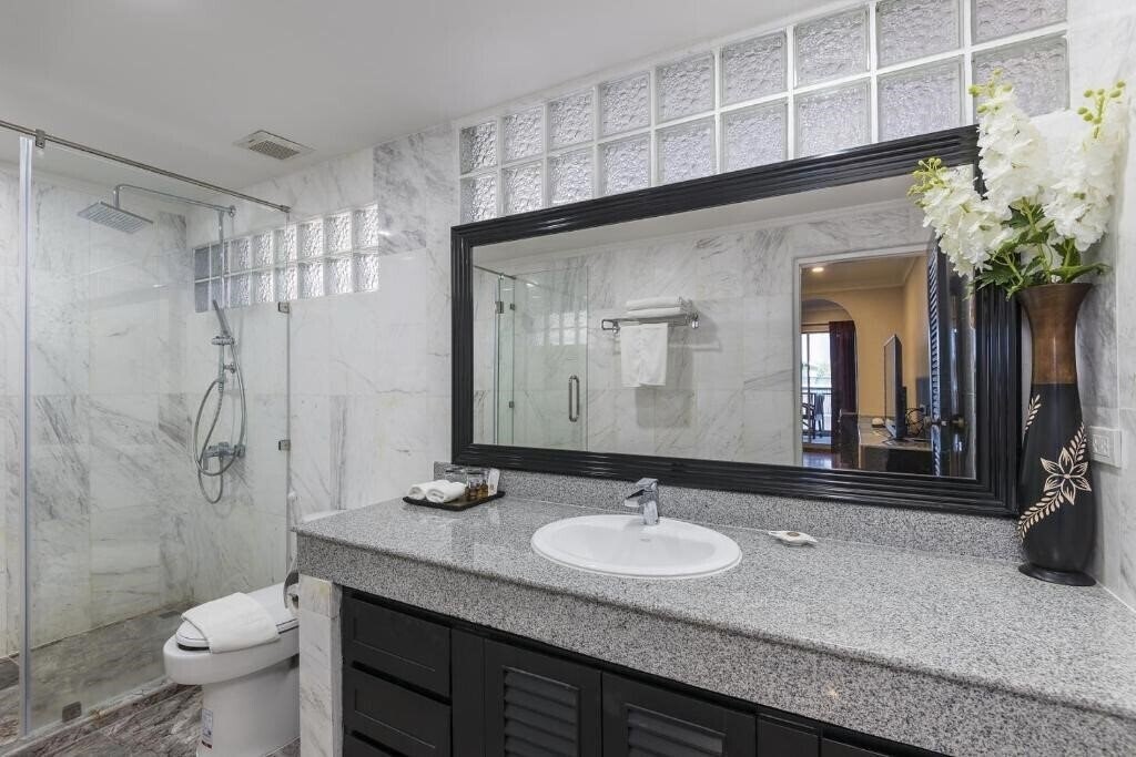 Изображение Ambiance Hotel 3*