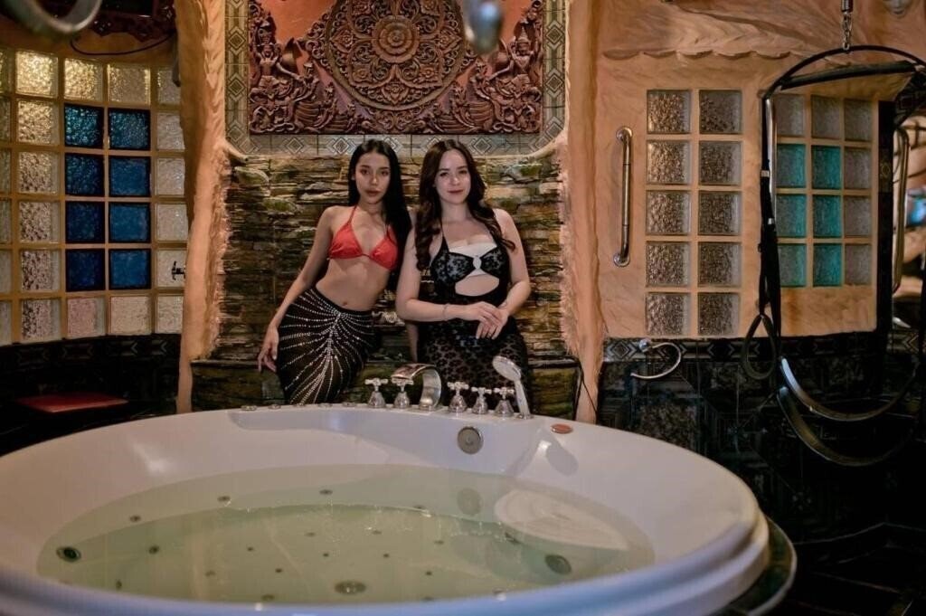 Penthouse Hotel отель без категории қонақ үйі
