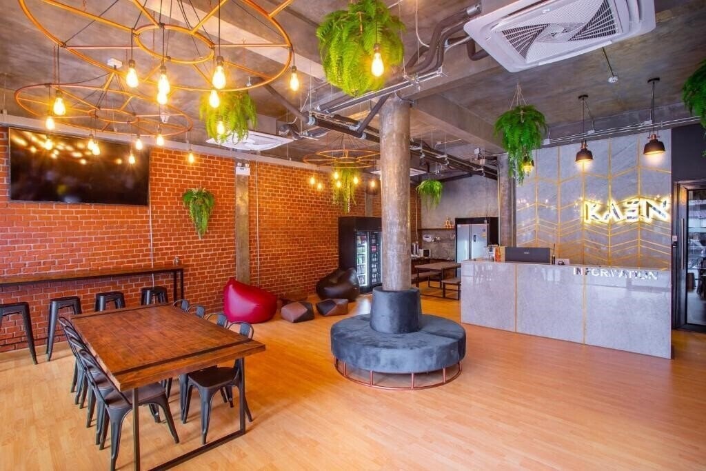 Отель Kaen Hostel By Zuzu 2*