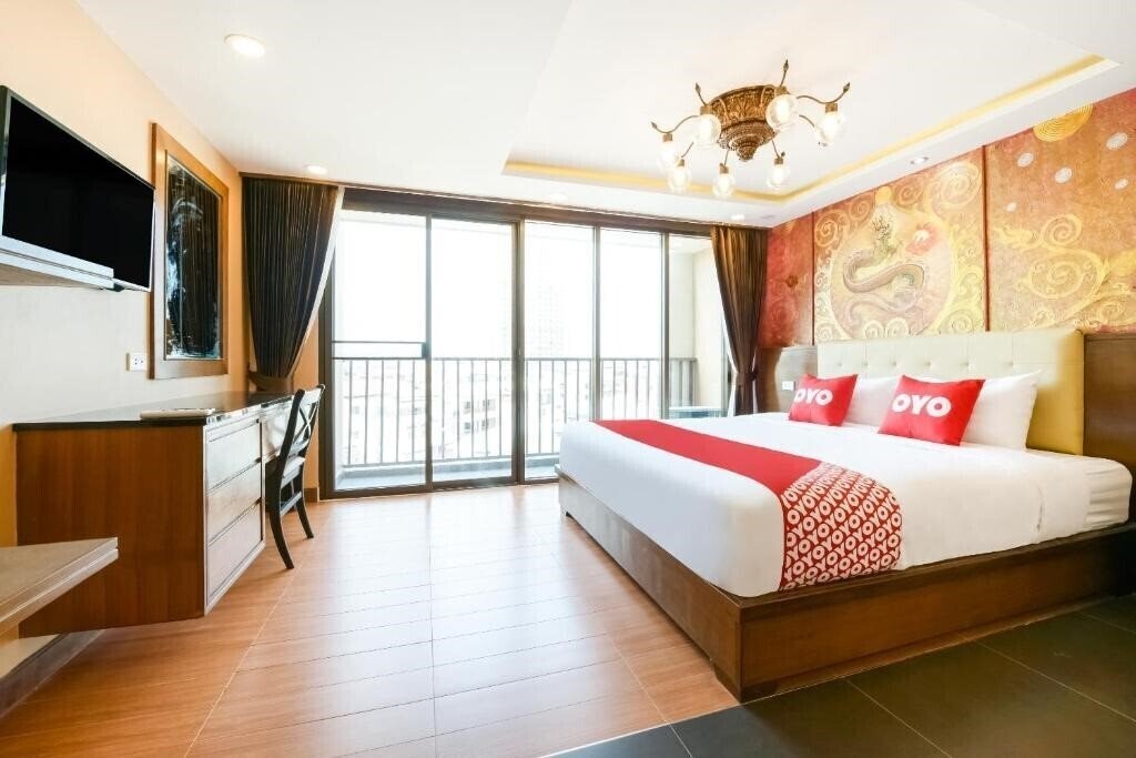 Отель Nakorn Siam Boutique By Oyo Rooms 2*
