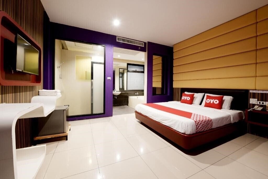 Oyo 477 Sriracha Hotel And Spa 3* қонақ үйі