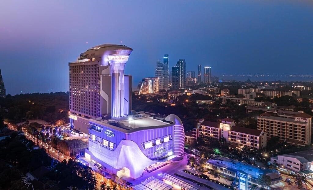 Grande Centre Point Space Pattaya 5* қонақ үйі