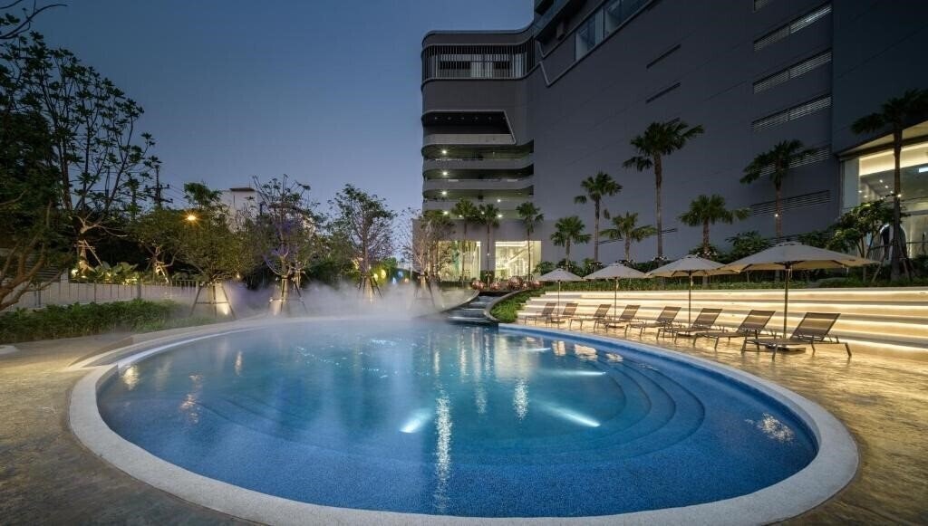 Grande Centre Point Space Pattaya 5* суреті