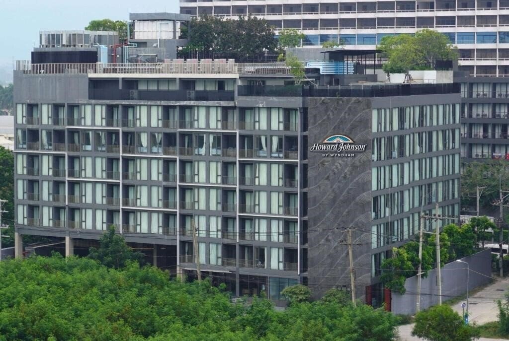 Howard Johnson By Wyndham Jc Pattaya 4* фотосуреті