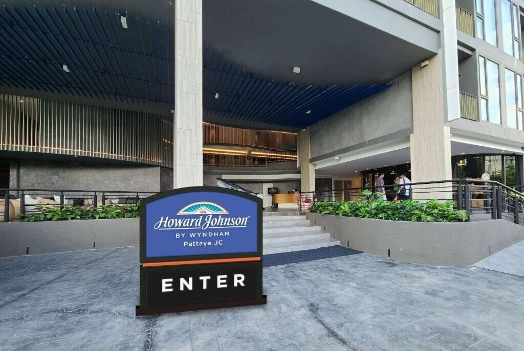 Howard Johnson By Wyndham Jc Pattaya 4* суреті