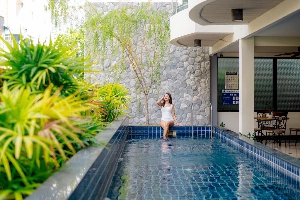 Отель Kokotel Pattaya North Beach 4*