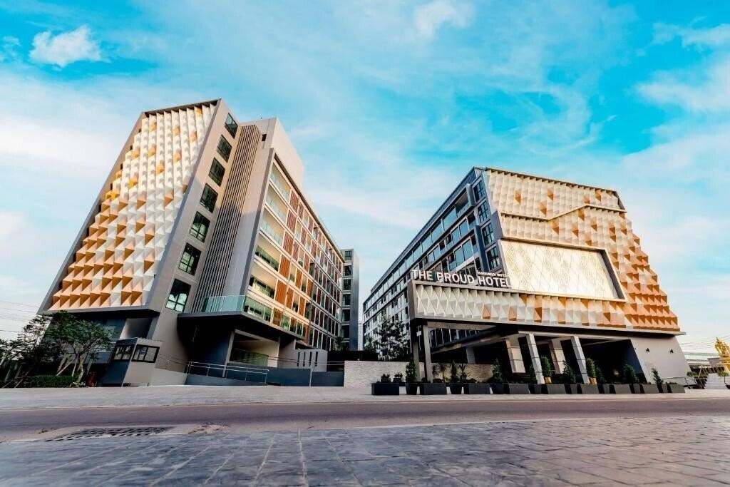 The Proud Hotel 4* қонақ үйі
