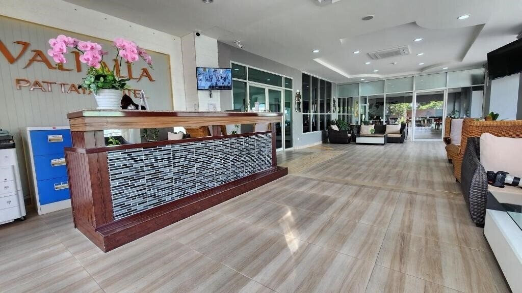 Valhalla Pattaya Hotel 3* фотосуреті