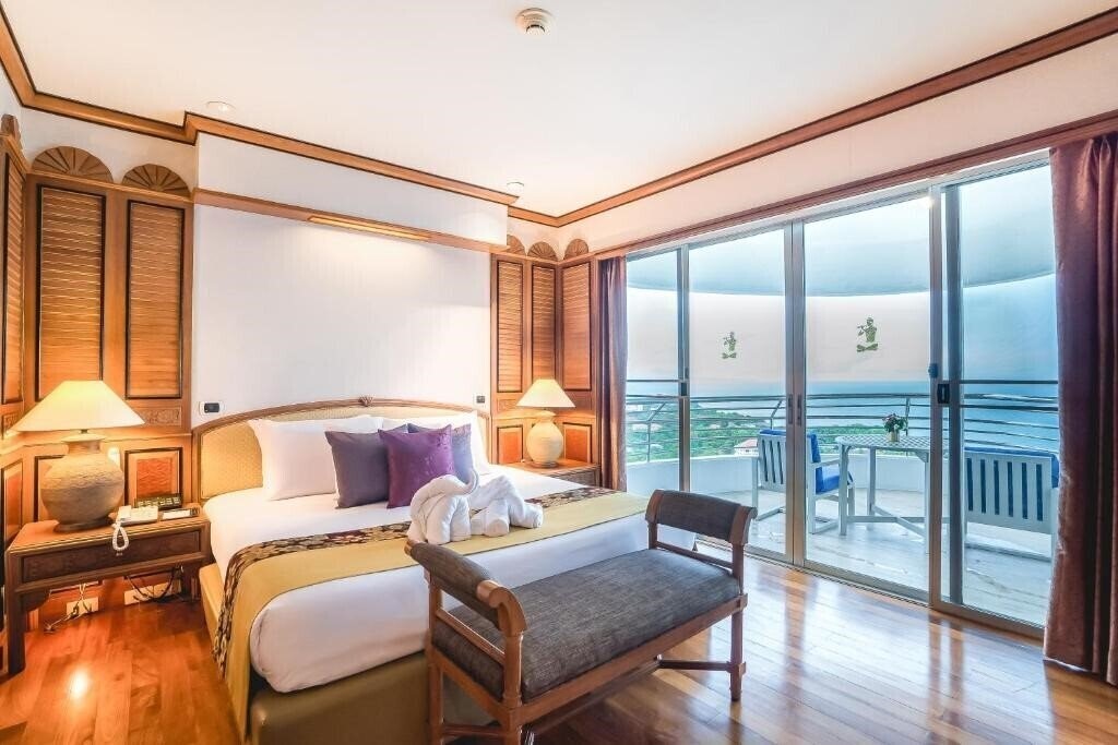 Фото Royal Cliff Grand And SPA 5*