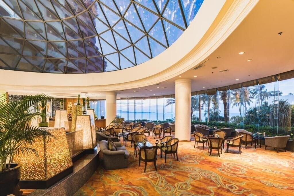 Royal Cliff Grand And SPA 5* суреті