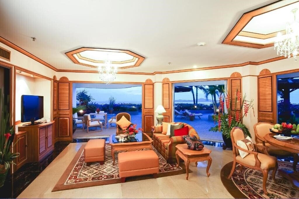 Royal Cliff Grand And SPA 5* суреті