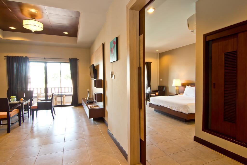 Фото Rose Bay Resort 3*