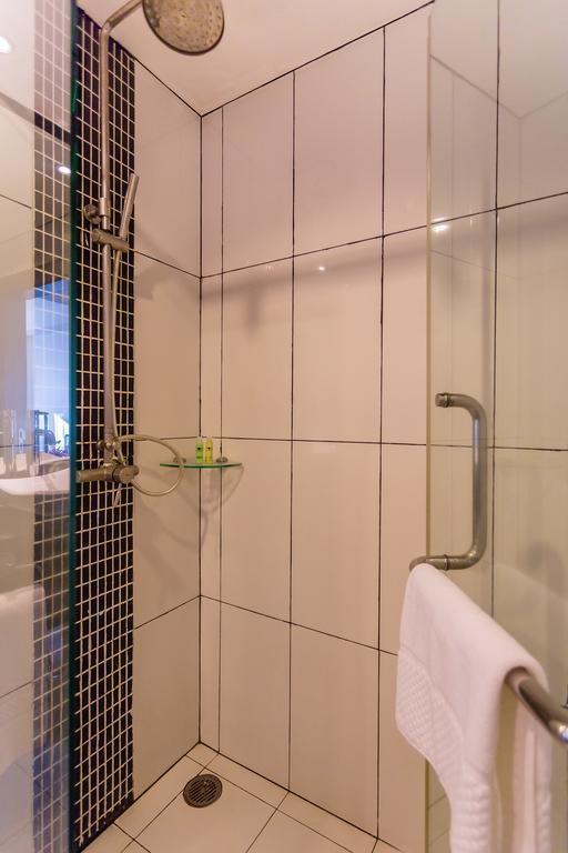 Фото Nova Platinum Hotel (Amari Associate Hotel) 4*