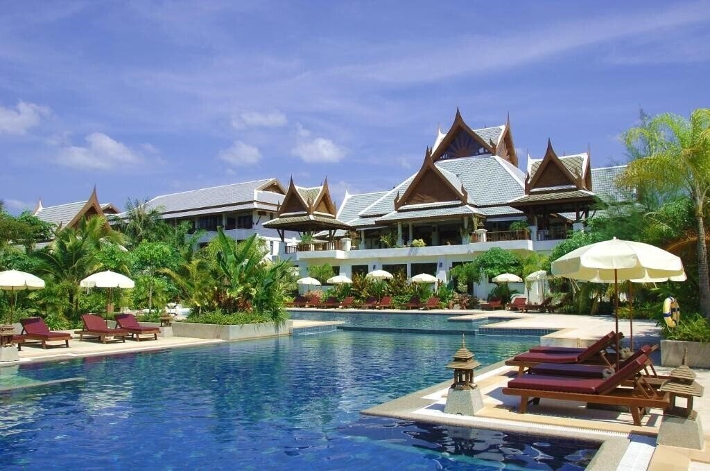Отель Mukdara Beach Villa & Spa 4*