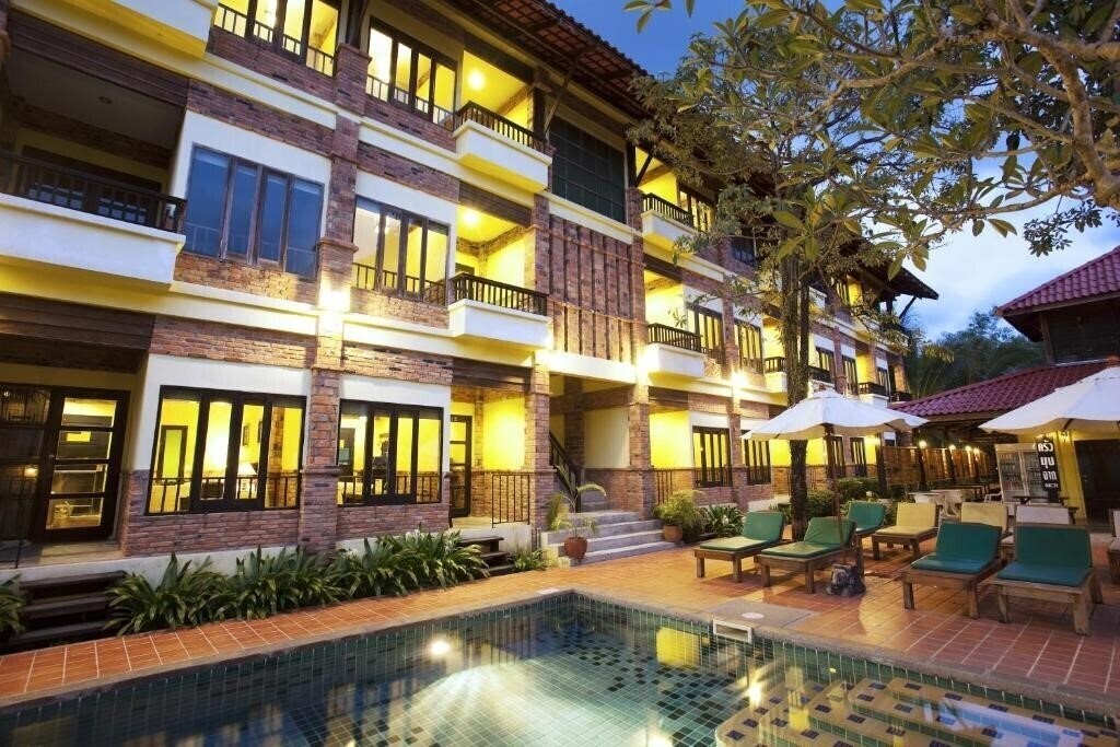 Отель Motive Cottage Resort 3*