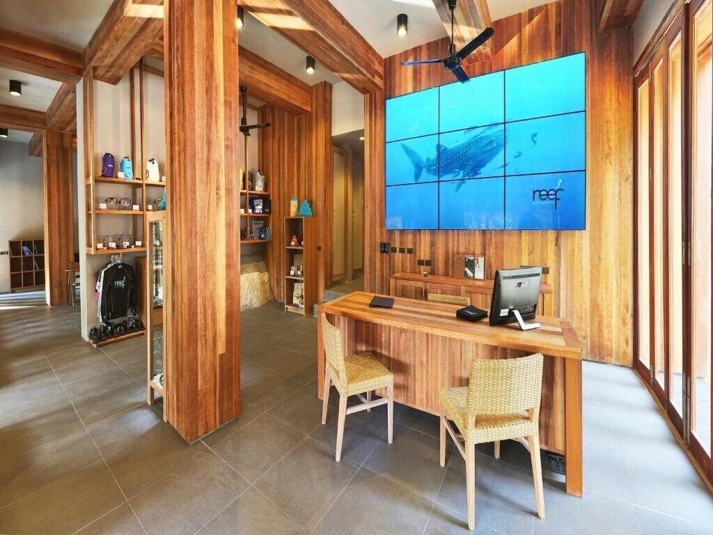 The Beach Club By Haadtien 4* суреті