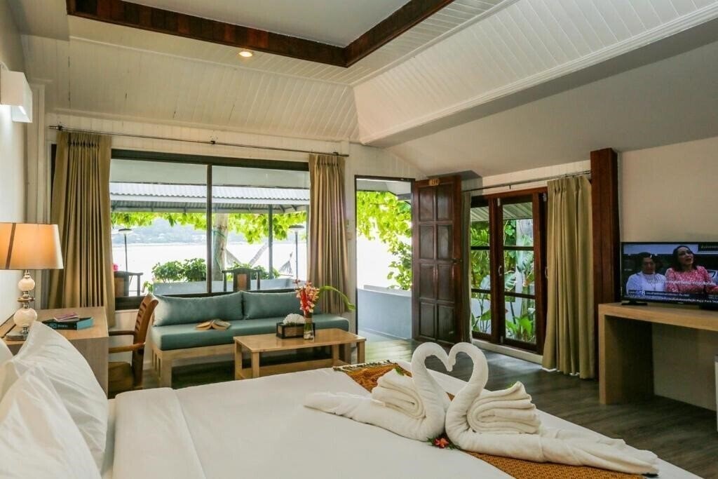 Фото Villa Cha - Cha Salad Beach Koh Phangan 4*