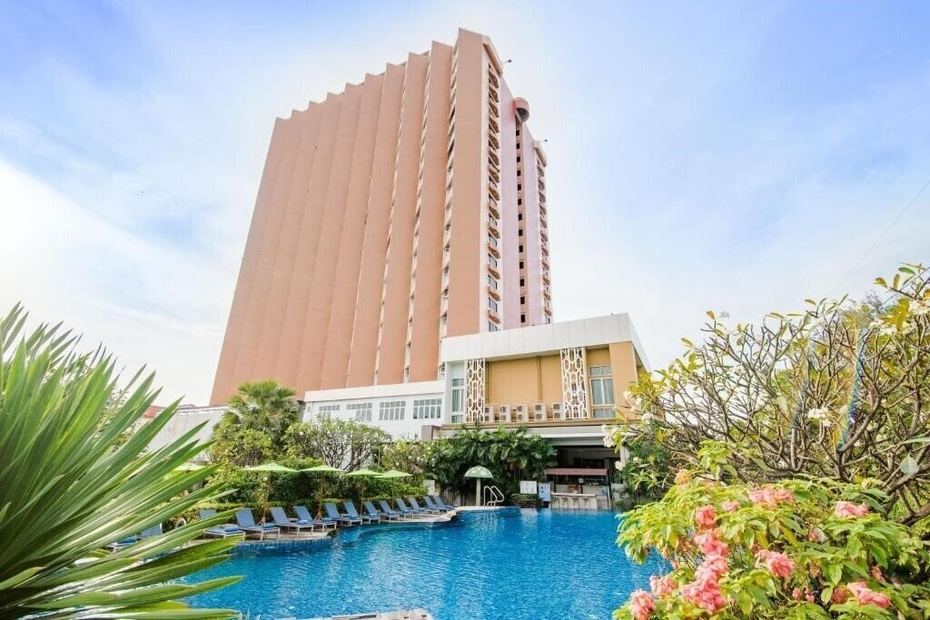 Фотография Golden Beach Cha-Am Hotel 3*