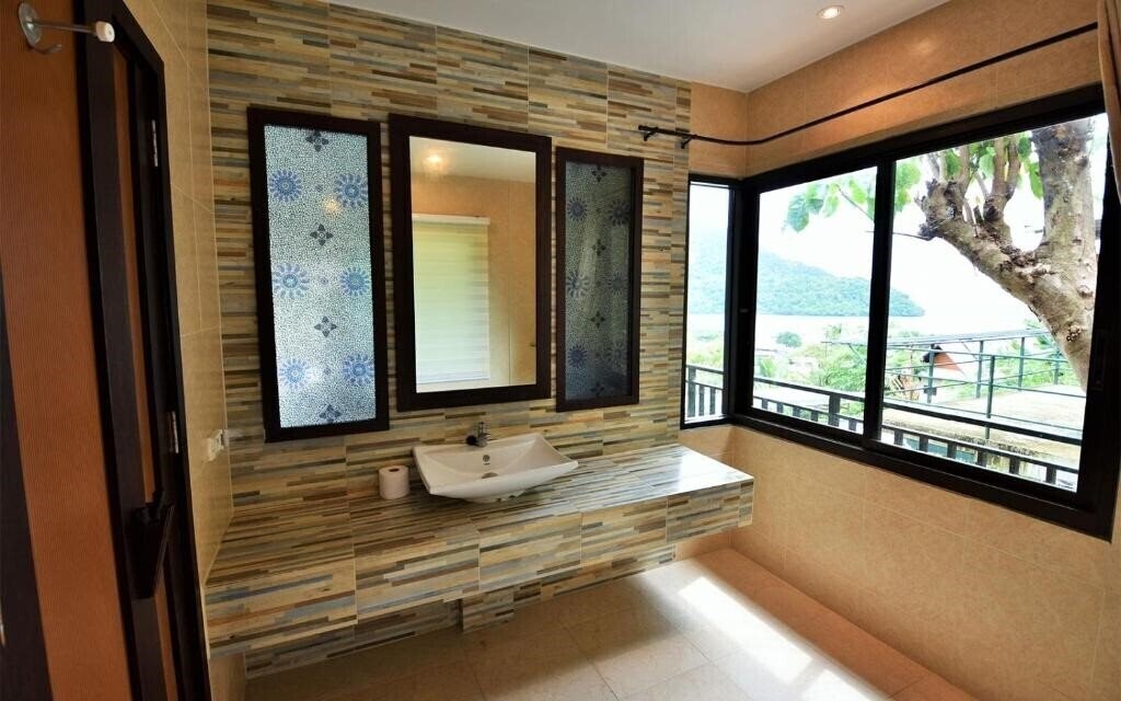 Изображение Phi Phi Arboreal Resort 3*