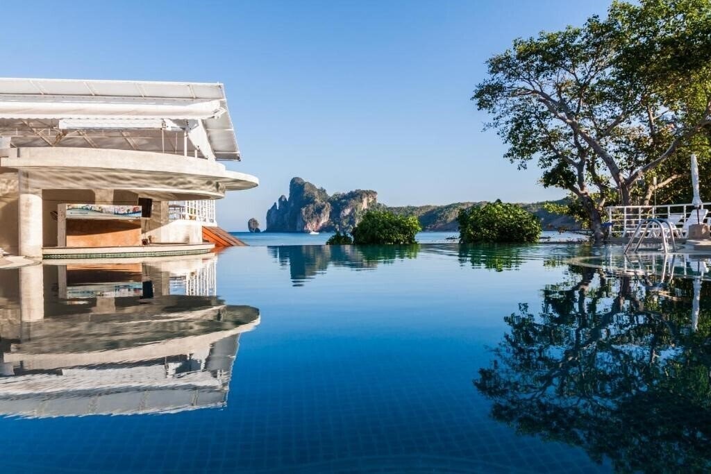Phi Phi Charlie Beach 3* қонақ үйі