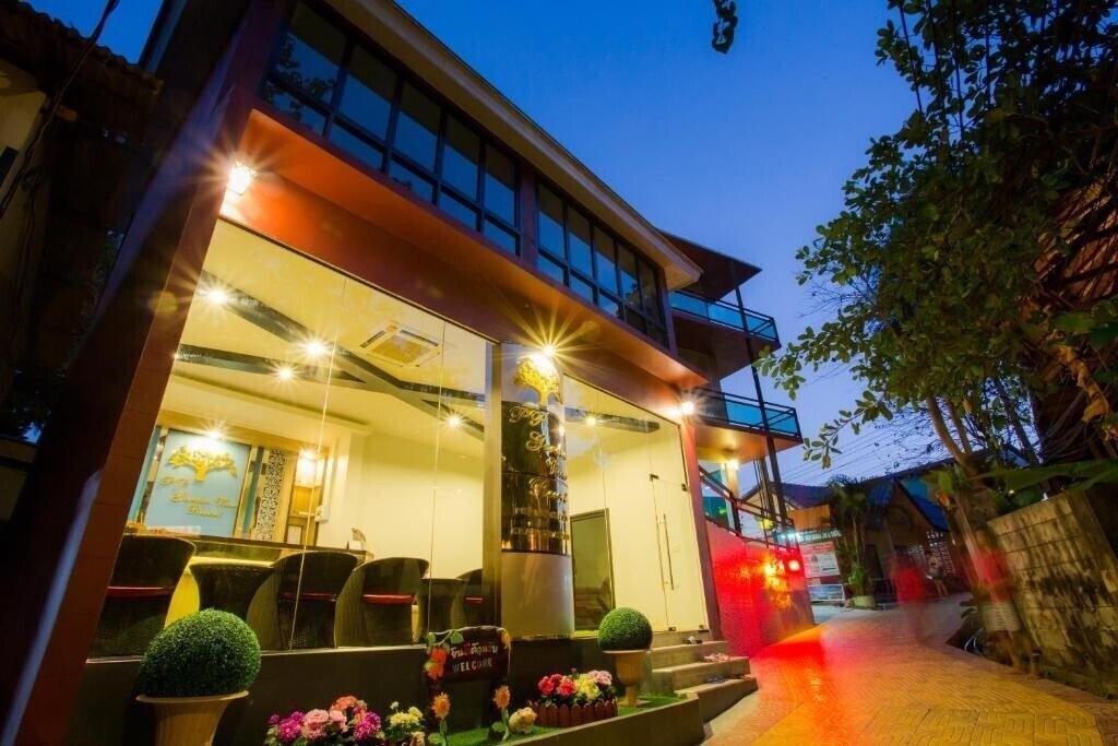 Phi Phi Top View Resort Hotel 3* суреті