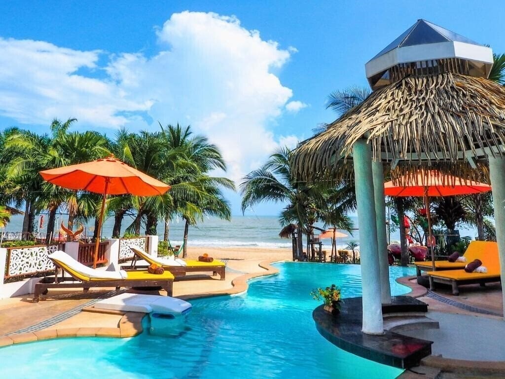 Отель Vartika Resovilla Kuiburi 4*