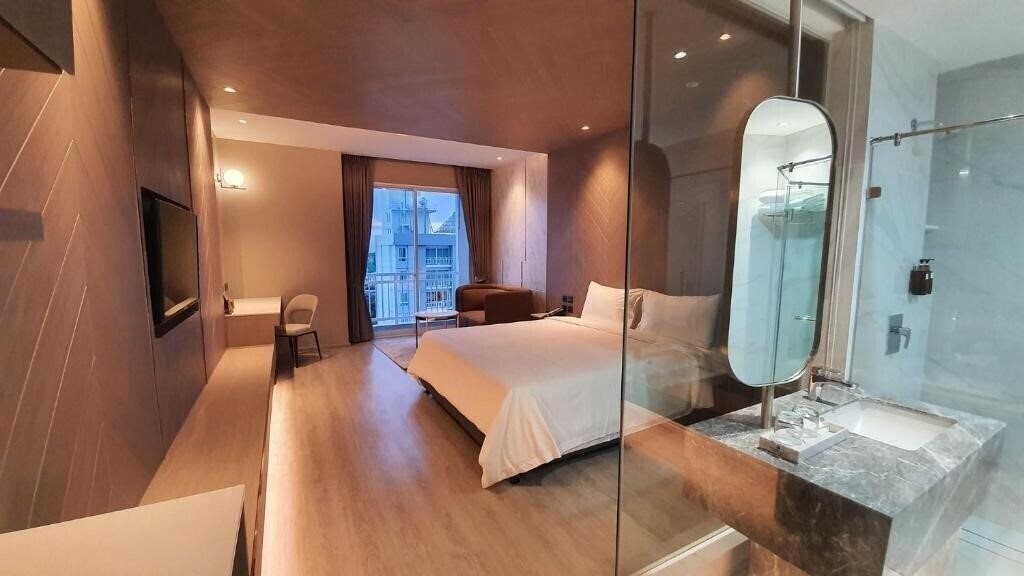 Фото Golden City Rayong 3*