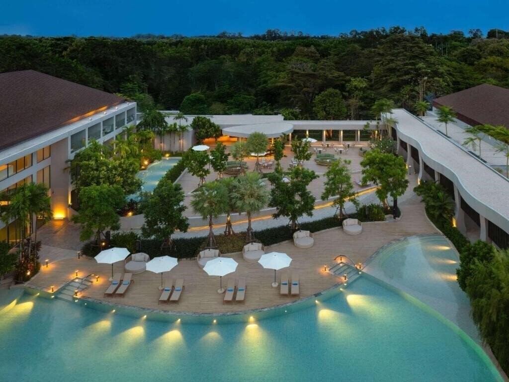 Фотография Mercure Rayong Lomtalay Villa And Resort 4*