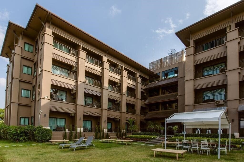 Отель Brown House Hotel 3*