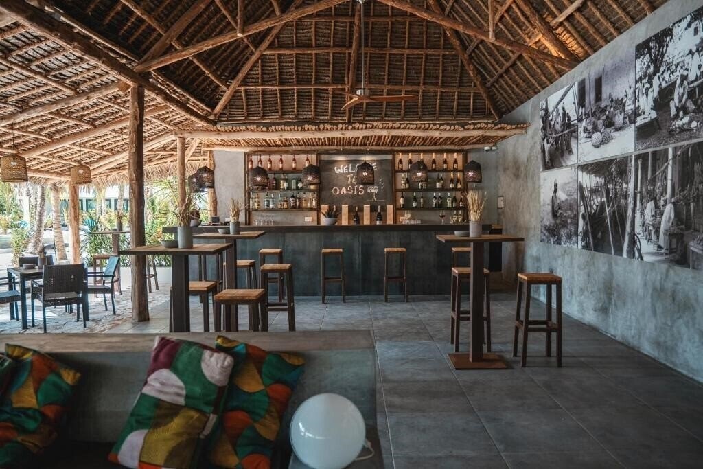 Отель The Oasis Residence 4*