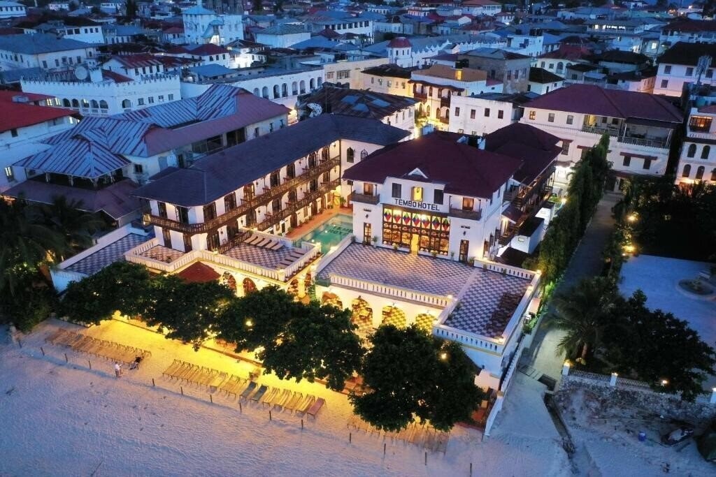 Tembo House 4* суреті