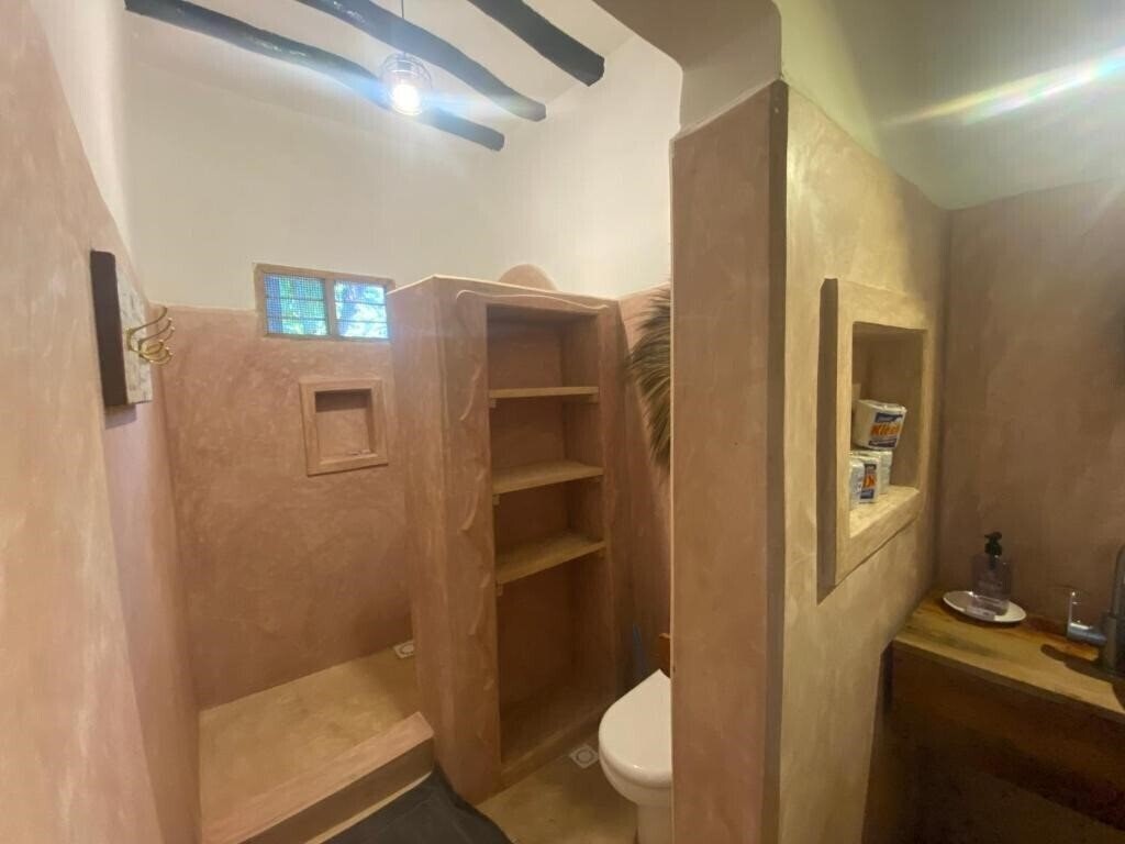 Картинка Mbuyuni Beach Village 2*