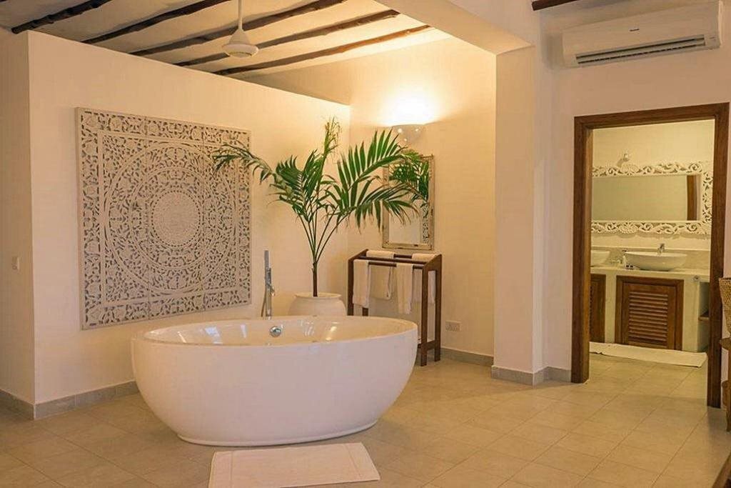 Kono Kono Beach Resort 5* фотосуреті