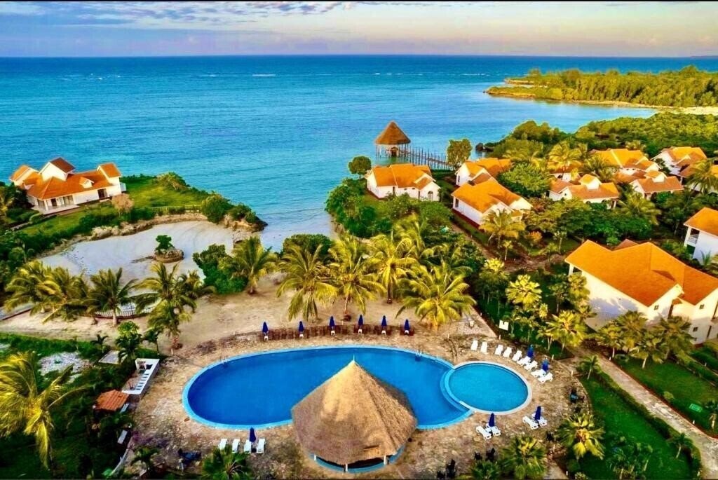 Azao Resort & Spa 4* қонақ үйі