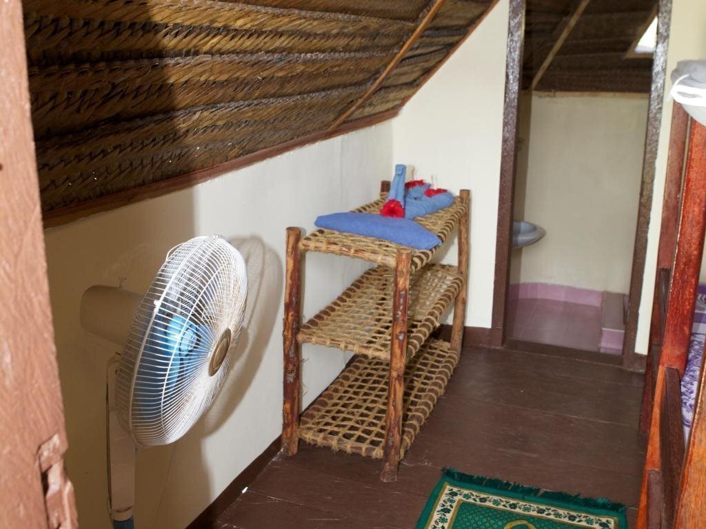 Фото Zanzest Beach Bungalows 3*